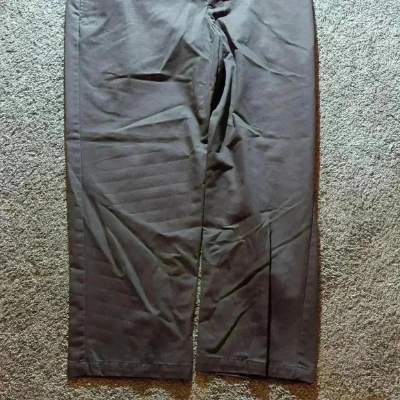 Izod, khakis, brown, 38x30 - Picture 6 of 8